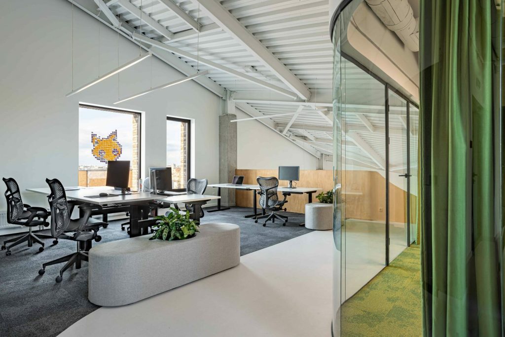 What is a hot desk?