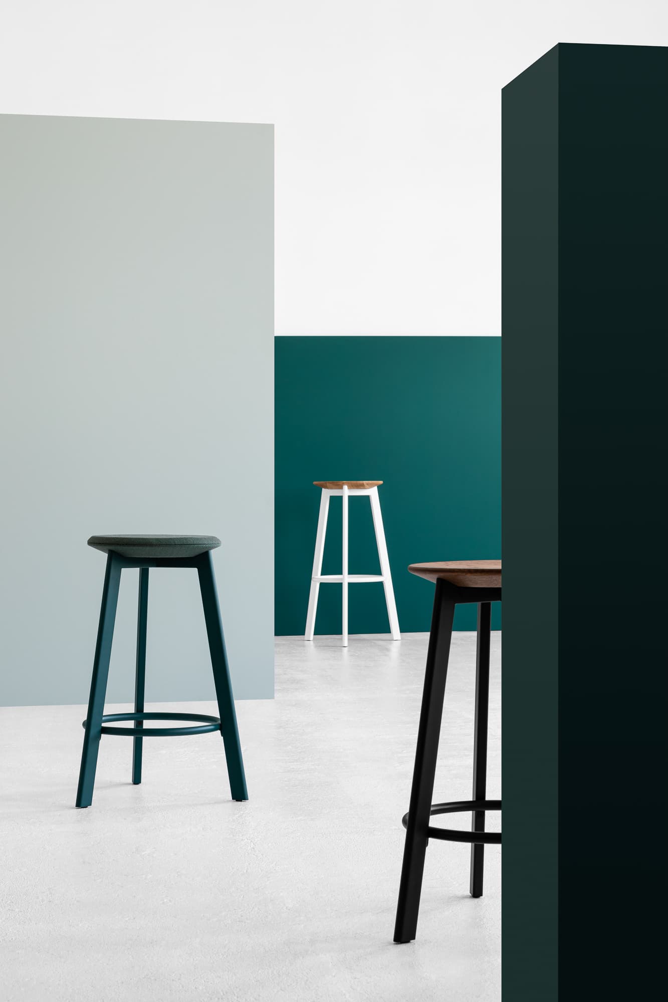 Belem Bar Stool — 18